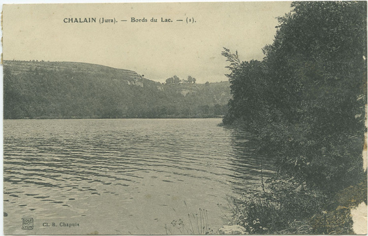Chalain (Jura). Bords du lac.