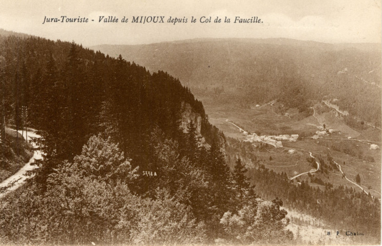 Mijoux (Jura). Vallée de Mijoux depuis le Col de la Faucille. Chalon-sur-Saône, B.F.