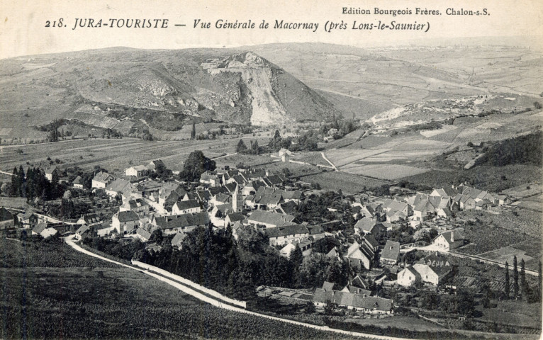 Macornay (Jura). 218.Vue générale du village, près de Lons-le-Saunier. Chalon-sur-Saône, Bourgeois Frères.