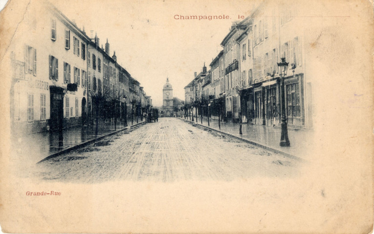 Champagnole (Jura). Grande Rue.