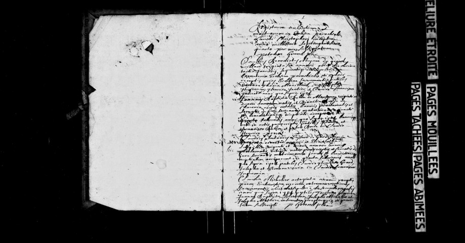 Baptêmes 1688-mars 1737 ; mariages,sépultures 1704-mars 1737.