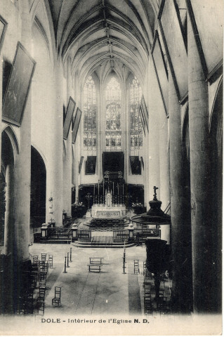 Dole (Jura). L'intérieur de l'église Notre-Dame.