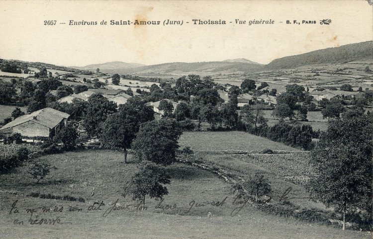 Thoissia (Jura). 2057. Les environs de Saint-Amour, Thoissia, une vue générale. Paris, B.F.