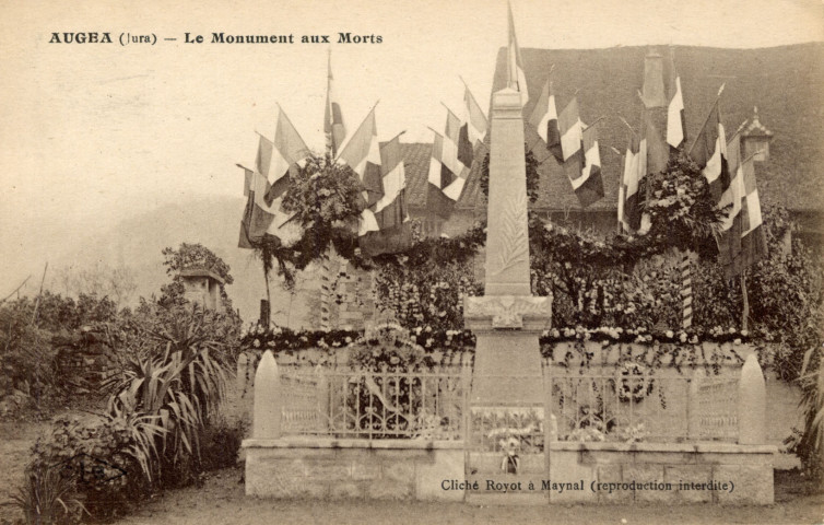 Augea (Jura). Le monument aux morts. Maynal.