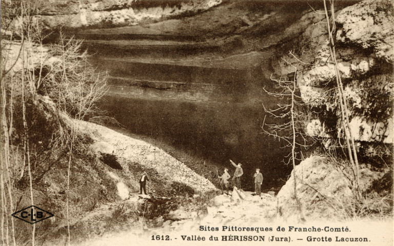 Vallée du Hérisson (Jura). 1612. Sites pittoresques de Franche-Comté. La grotte Lacuzon. Besançon, établissements C. Lardier.