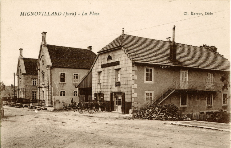 Mignovillard (Jura). La place. Chalon-sur-Saône, imprimerie Bourgeois Frères.