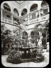 Reproduction d'une vue du rez-de-chaussée du musée d'Alger.