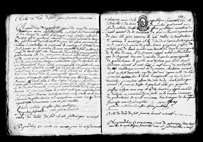 Série communale : naissances, décès 1793,an X, publications de Mariage, mariages 1793, an IX. Un cahier de divorces pour l'année 1793 et pour l'an IX.