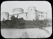 Reproduction d'une vue du château de Coucy.