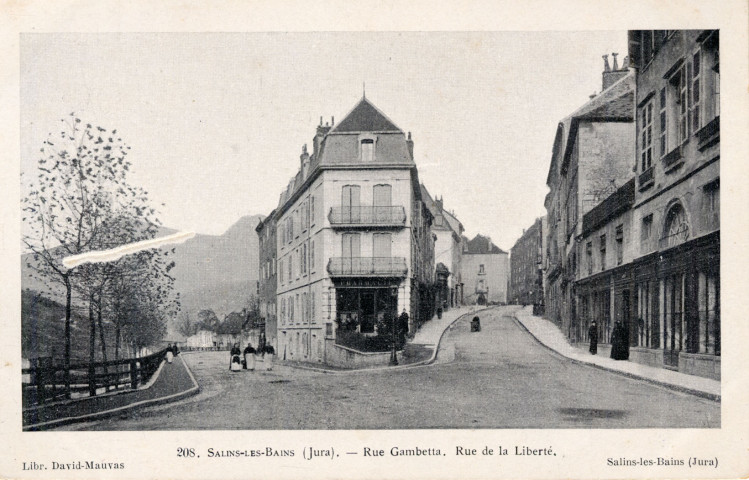 Salins-les-Bains (Jura). Rue Gambetta et rue de la Liberté. Salins-les-Bains, Libr. David-Mauvas.