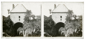 Porte à péage de Château-Villain, à Bourg-de-Sirod.