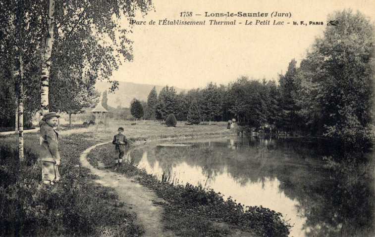 Lons-le-Saunier (Jura). 1758. Parc de l'établissement thermal et le petit lac. Paris, B.F.