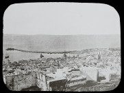 Reproduction d'une vue d'Alger prise des hauteurs de la ville.