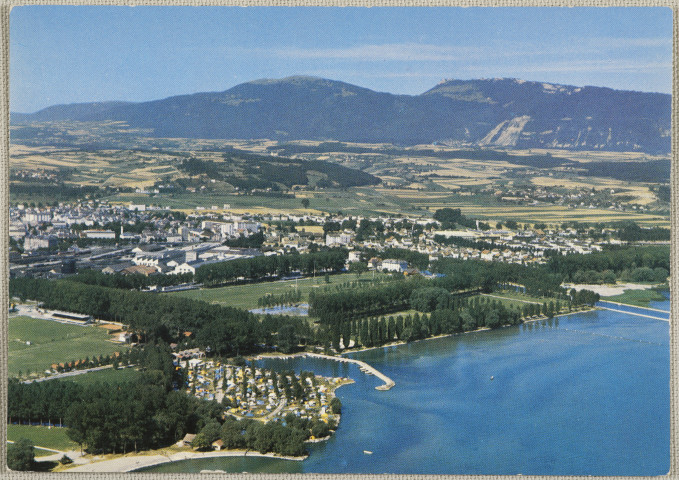 Yverdon, Lac de Neuchâtel et Jura - vue aérienne