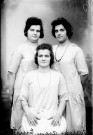 Trois femmes Arthur Ferreux. Esserval