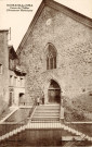 Moirans-en-Montagne (Jura). L'entrée de l'église (monument historique). Mâcon, Nozières.