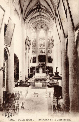 Dole (Jura). L'intérieur de la cathédrale. Besançon (Doubs), établissements C. Lardier.