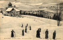 Morez (Jura). Les Sports d'hiver. Les Moréziennes en skis.