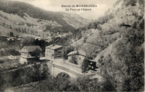 Morez (Jura). Entrée de la ville, le pont et l'octroi.
