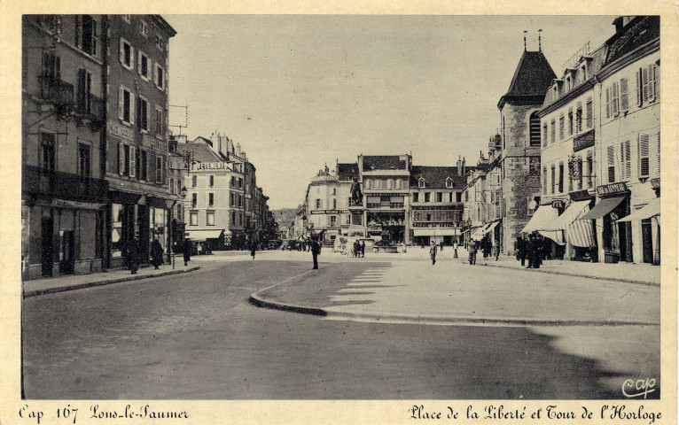 Lons-le-Saunier (Jura). Cap 167. La place de la Liberté et la tour de l'Horloge. Strasbourg-Schiltigheim, Cie des Arts Photomécaniques.