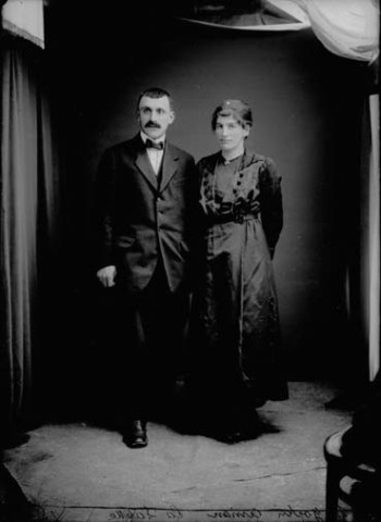 Couple Godin Aman. La Latette