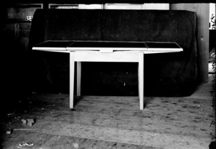 Une table Baud. Froidefontaine