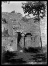 Ruines du château de Nozeroy, l'escalier d'honneur.