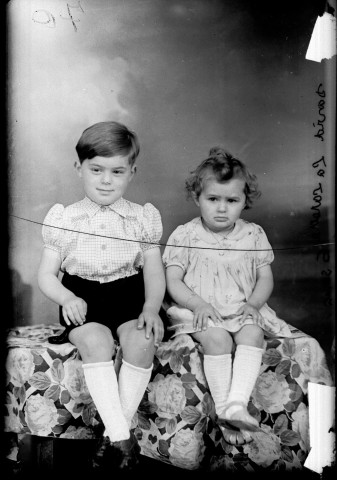 Deux enfants David. La Latette