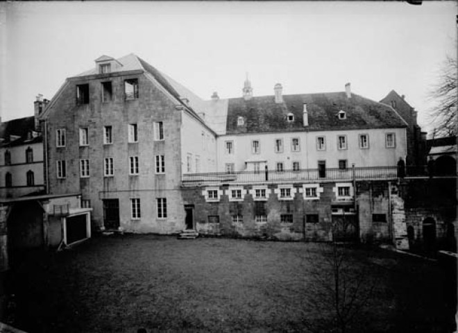 Séminaire, vue extérieure