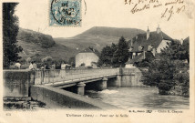 Voiteur (Jura). 273. Un pont sur la Seille. Paris, B.F.