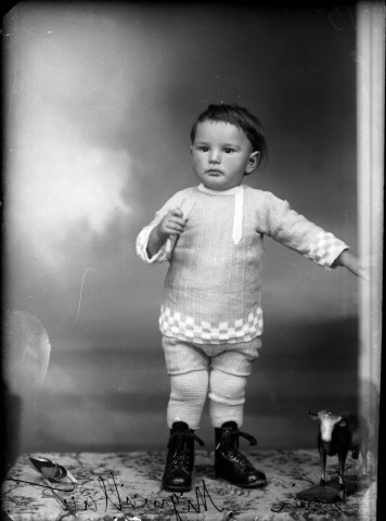 Enfant V. Mignovillard