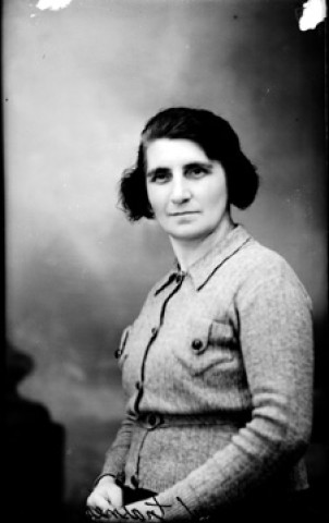 Mademoiselle Renaud. Frasnes