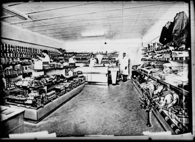 Intérieur d'une épicerie