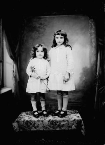 Deux enfants Labbe Choux. Fraroz