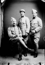 Trois militaires, Charles Nicod. Doye