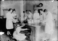 Ecole ménagère. Dijon. Cours de cuisine