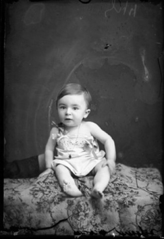 Enfant Debaud. Besain