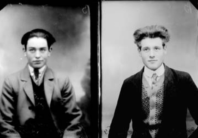 Identités. André. La Favière / Renaud. La Favière