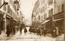 Saint-Claude (Jura). Rue du Pré.