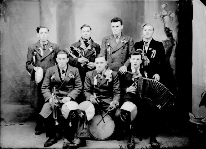 Conscrits. Onglières