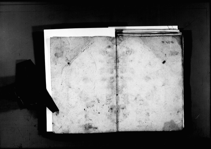 Baptêmes 9 octobre 1673-5 mai 1686, mariages 24 janvier 1673-octobre 1675, 28 janvier 1676-15 octobre 1682, 13 janvier 1683-20 février 1685.