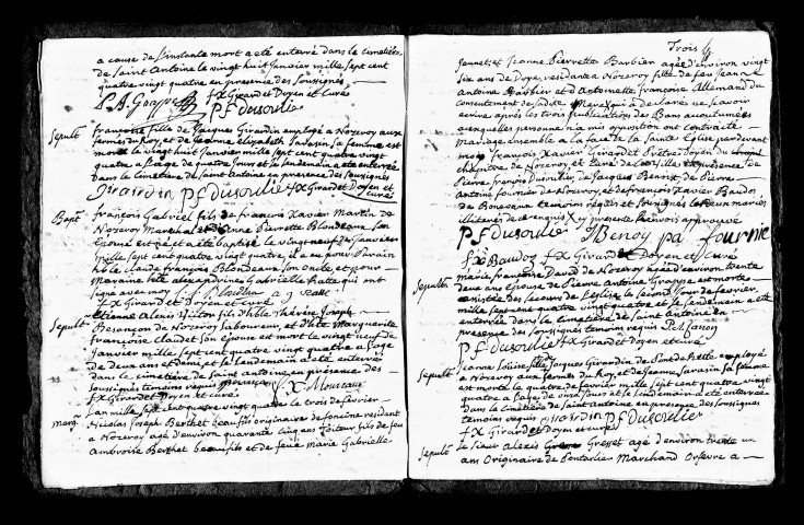 Baptêmes, mariages, sépultures.