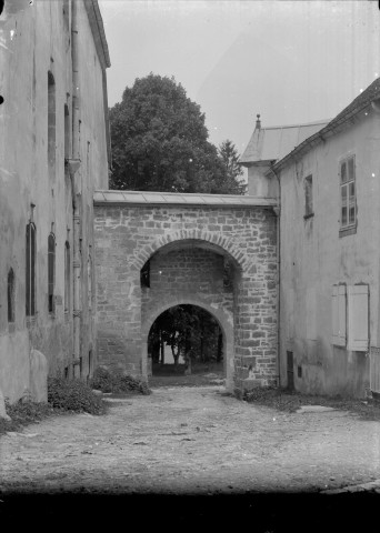 Nozeroy, une porte de la ville