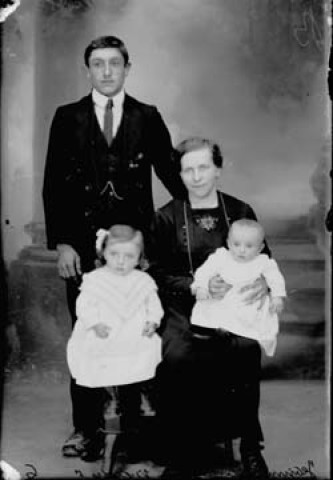 Famille Jeannin - Cantonnier. Bief-du-Fourg