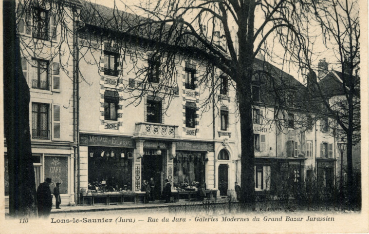 Lons-le-Saunier (Jura). 110. Rue du Jura - Galeries Modernes du Grand Bazar Jurassien.