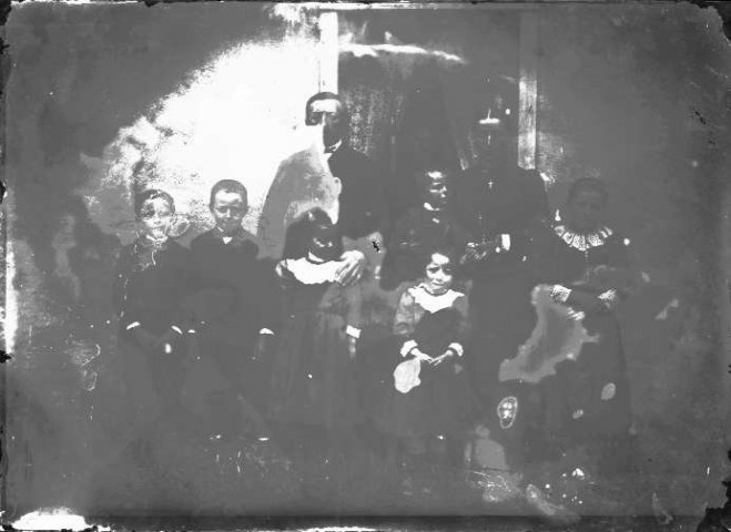 Un couple et six enfants