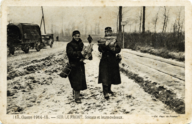 Guerre 1914-1915. Sur le front, soldats et leurs cadeaux. Imp. de Vaugirard, Paris, Pays de France