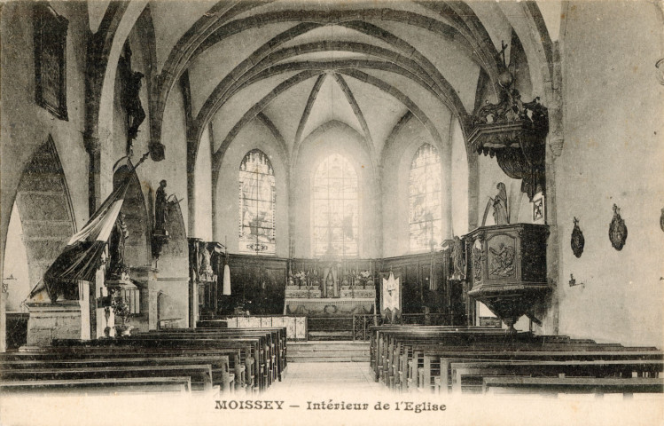 Moissey (Jura). L'intérieur de l'église.