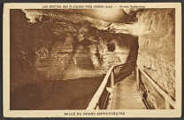 Les Grottes des Planches près Arbois (Jura) - Rivière Souterraine - Salle du Grand Amphithéâtre