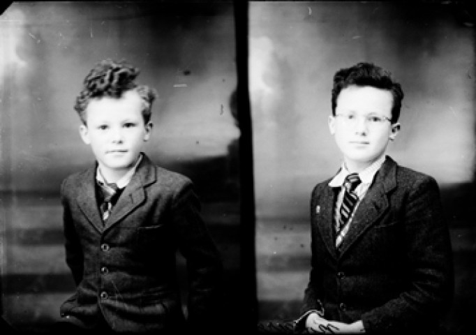 Identités. Isabey. Notaire